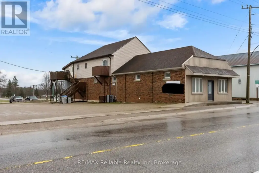 271 Main Street, Central Huron (Hullett)